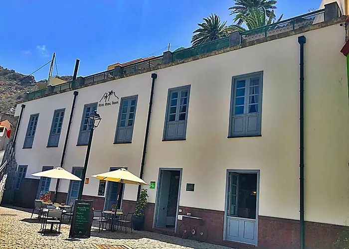Rural Triana فندق 3*