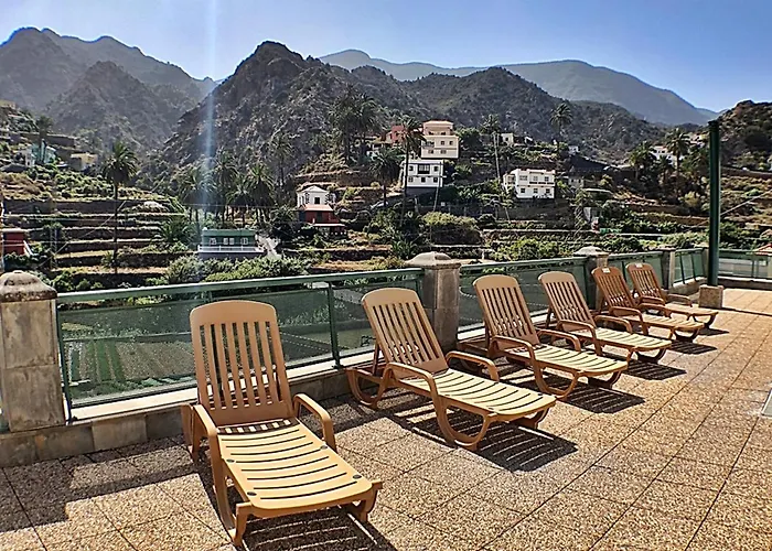 فندق Rural Triana 3*